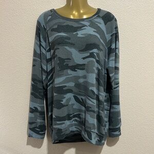 BUFFALO DAVID BITTON Women’s Camo Sweatshirt, Size L, NWT